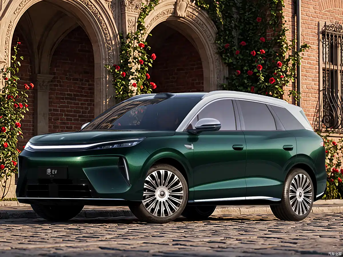 BYD Tang 3-го покоління: старт продажів у IV кварталі