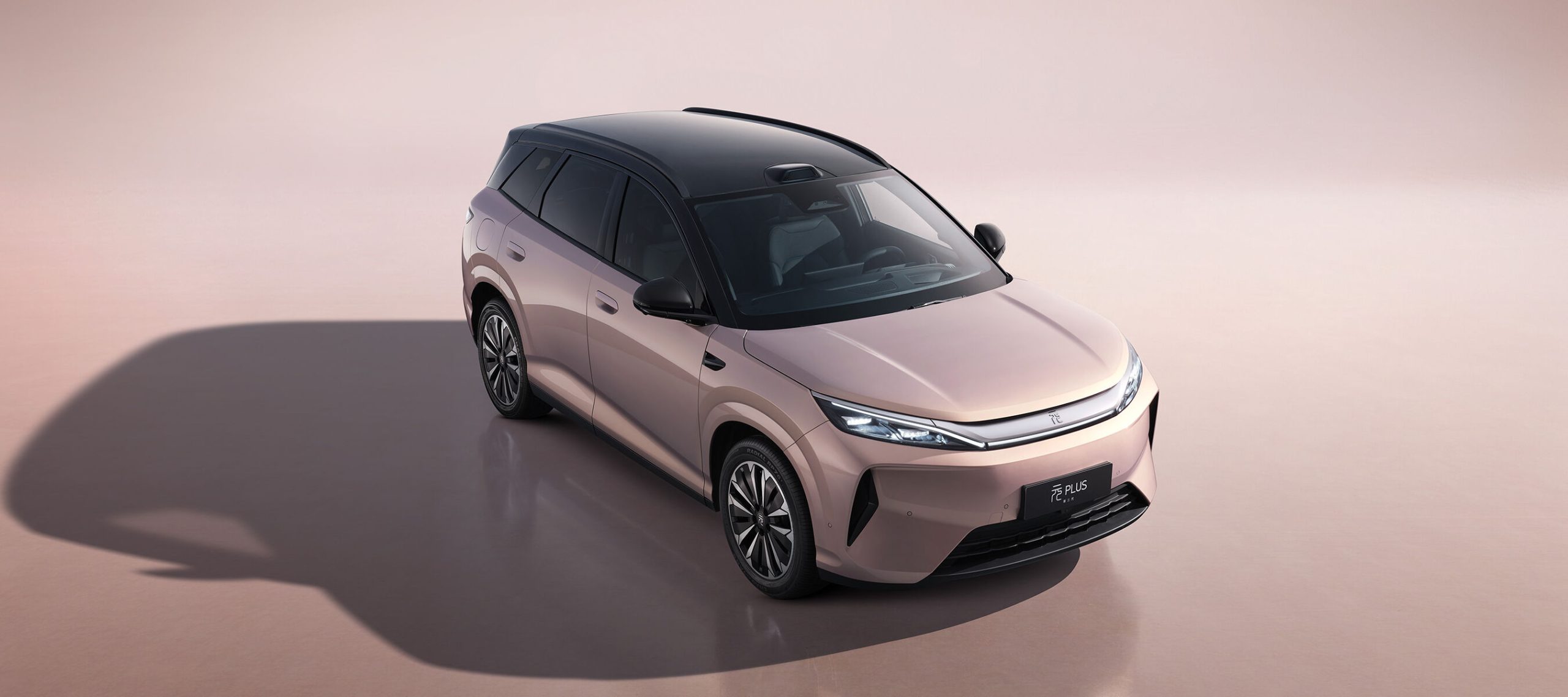 BYD Yuan PLUS — компактний електрокросовер третього покоління