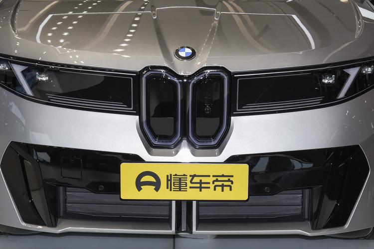 BMW iX3 - фото 10