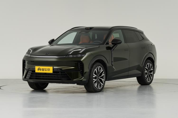 Lynk & Co 08 EM-P