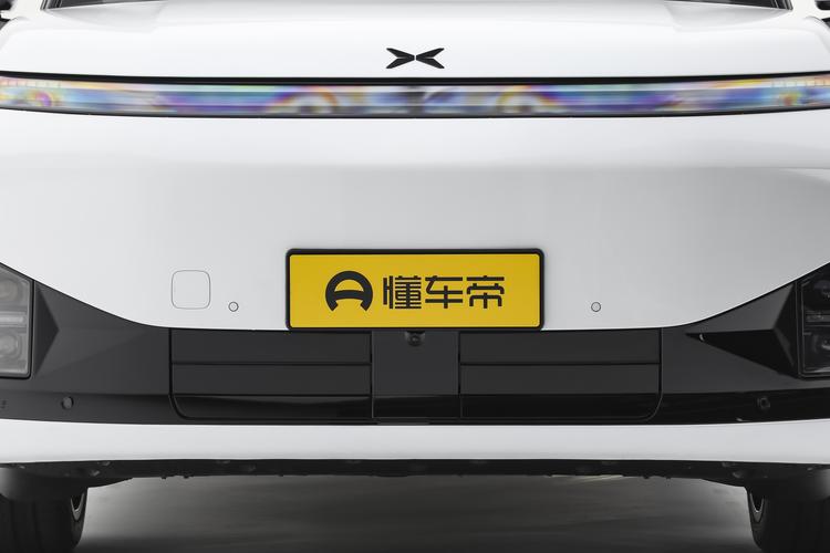 XPENG G9L - фото 14
