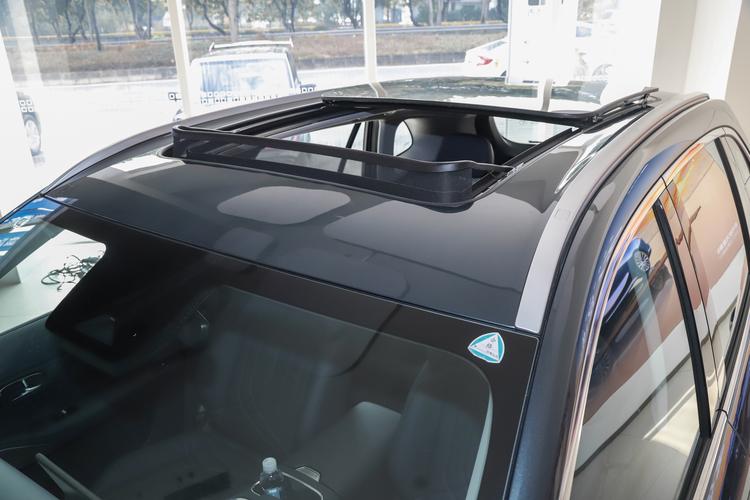 Geely Starship 7 EM-i - фото 14