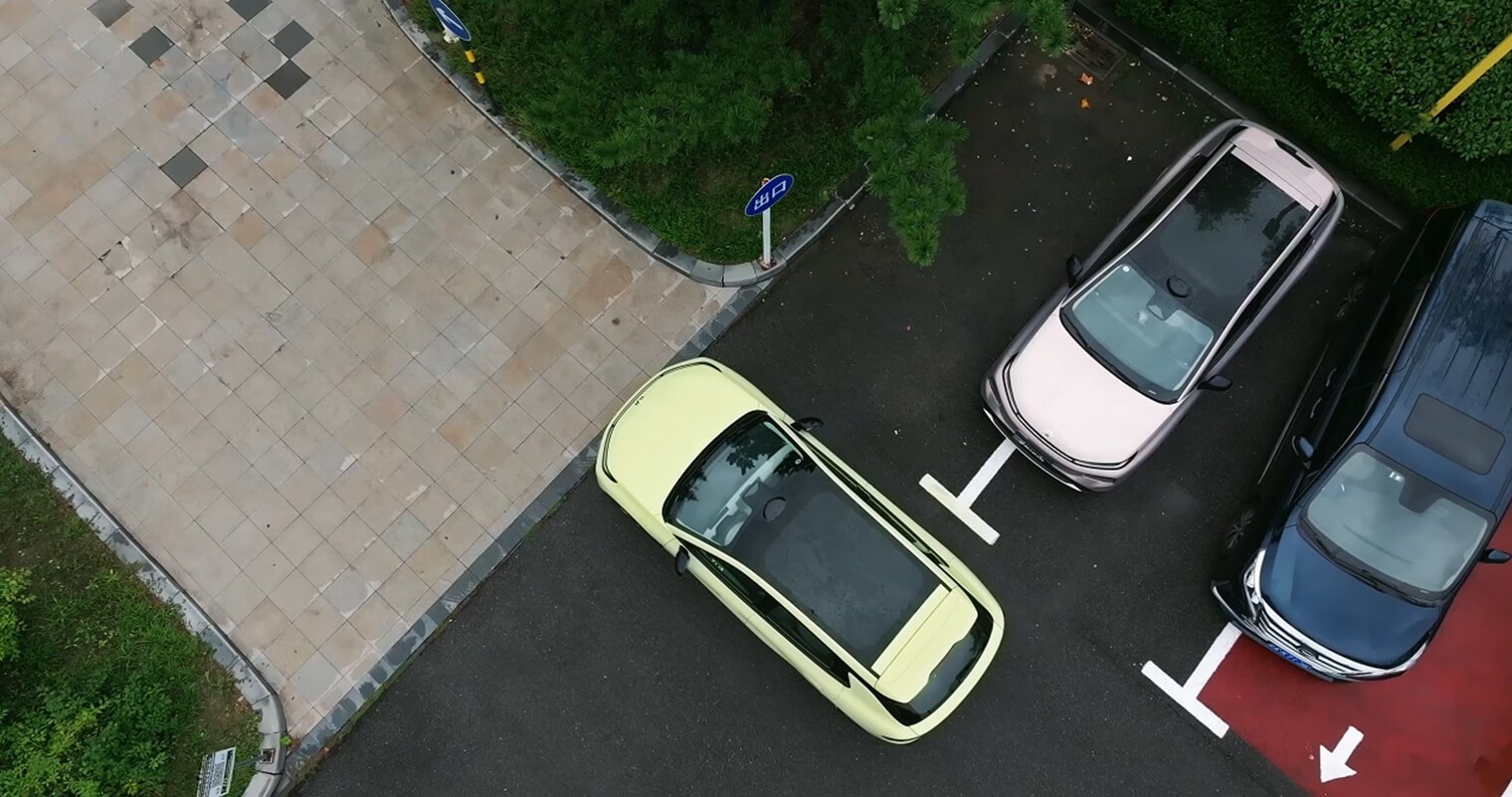 Автоматичне паркування