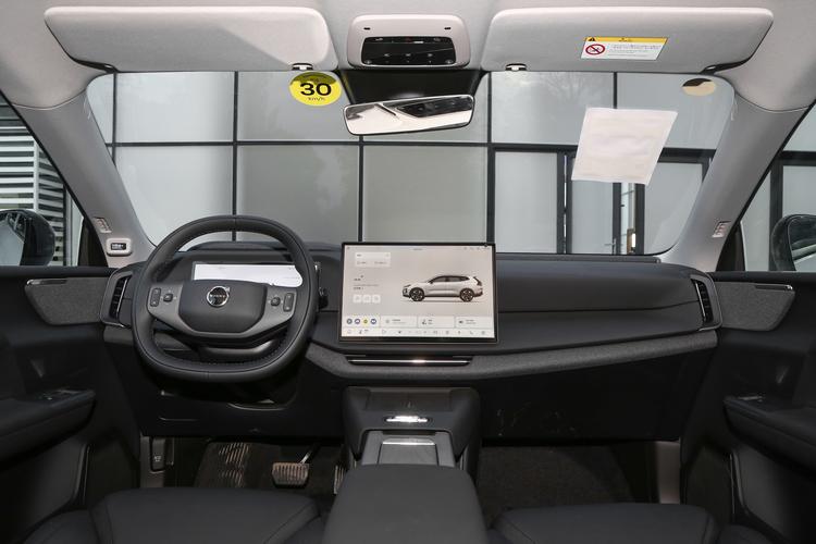 Volvo XC70 - фото 18