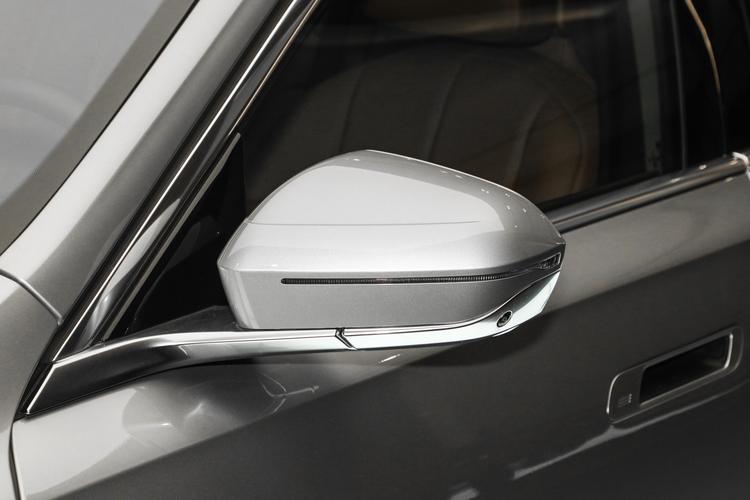 BMW i7 - фото 11