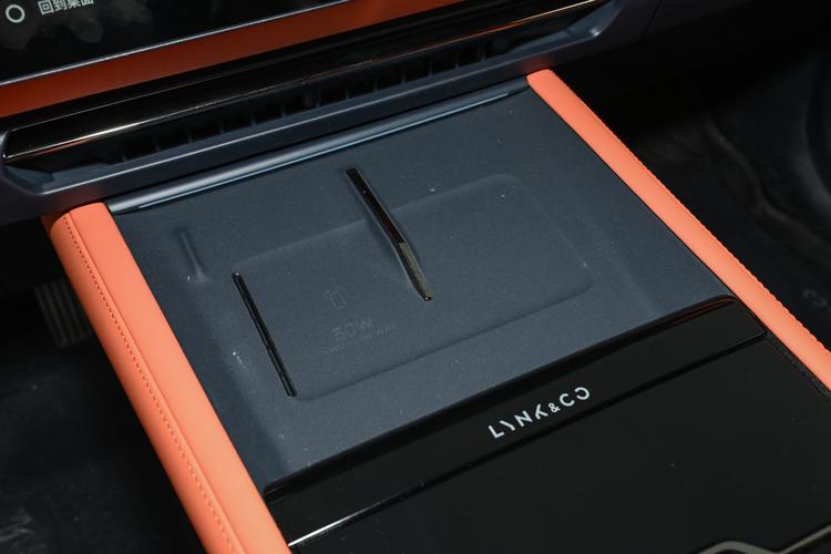 Lynk & Co 08 EM-P - фото 21