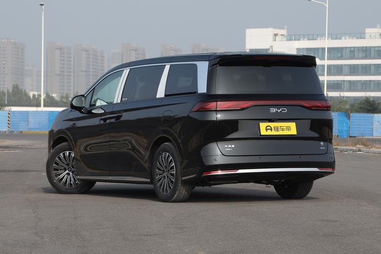 BYD Xia - фото 5