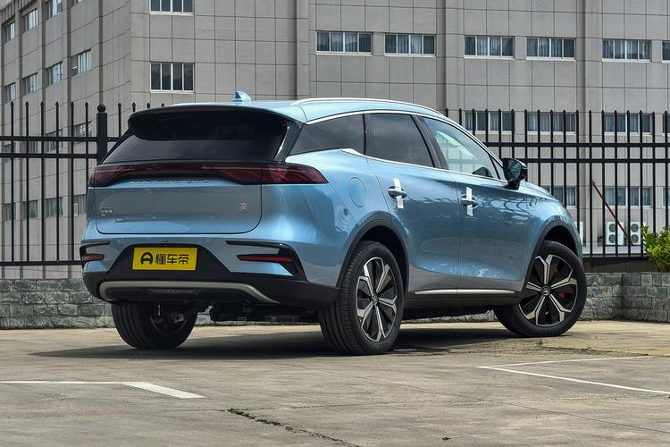 BYD Tang EV - фото 7