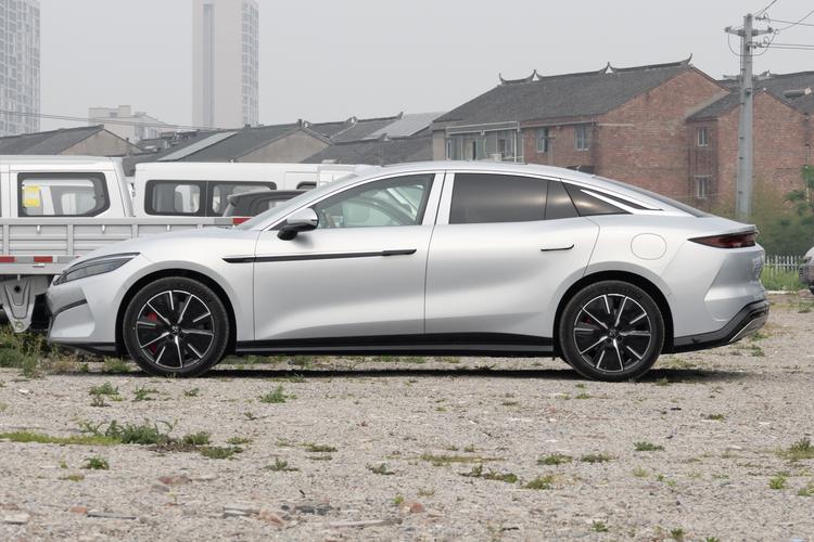 BYD Han L EV - фото 4