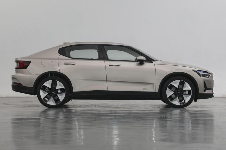Polestar 2 - фото 8