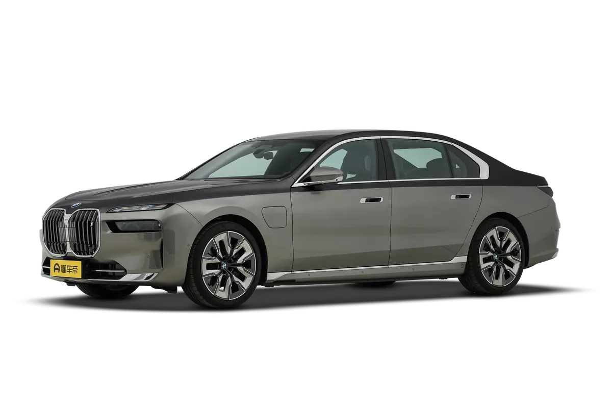 BMW i7