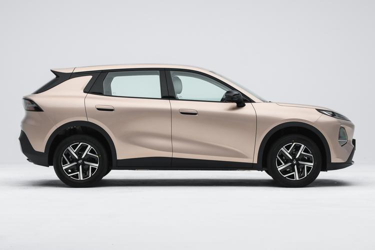 Changan Qiyuan Q05 - фото 8