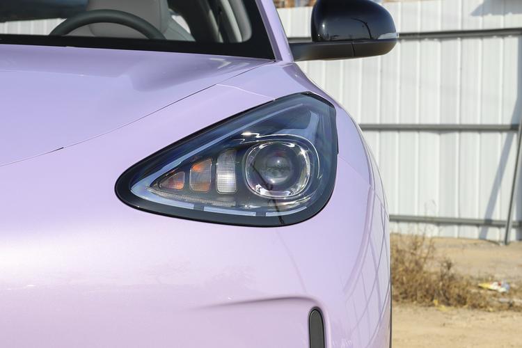 Geely Xingyuan - фото 11