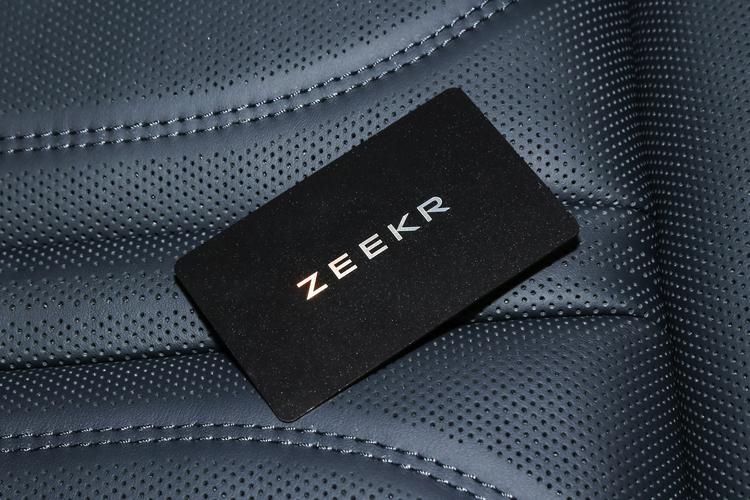 Zeekr 001 - фото 22