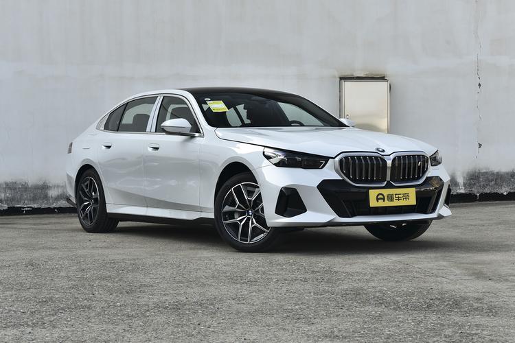 BMW i5 - фото 3
