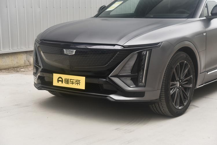 Cadillac Lyriq - фото 9