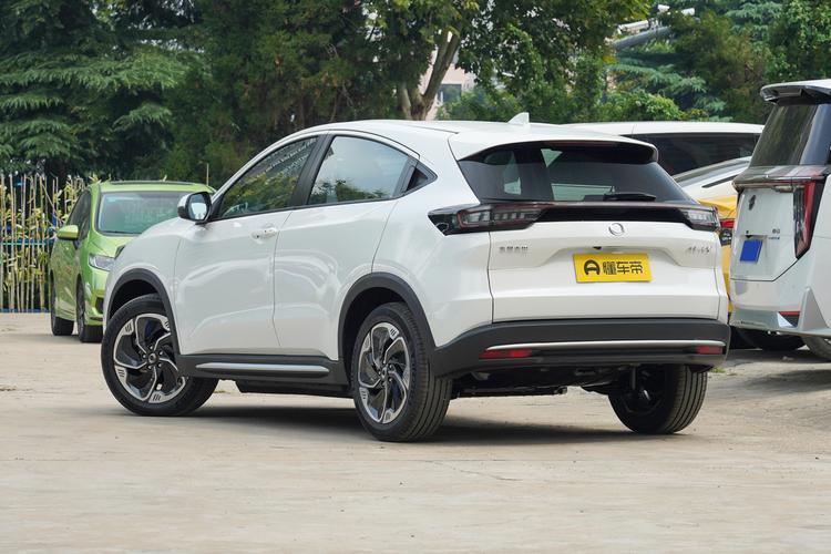 Honda M-NV - фото 5