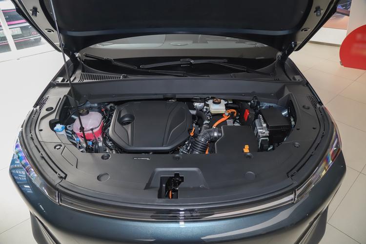 Geely Starship 7 EM-i - фото 15