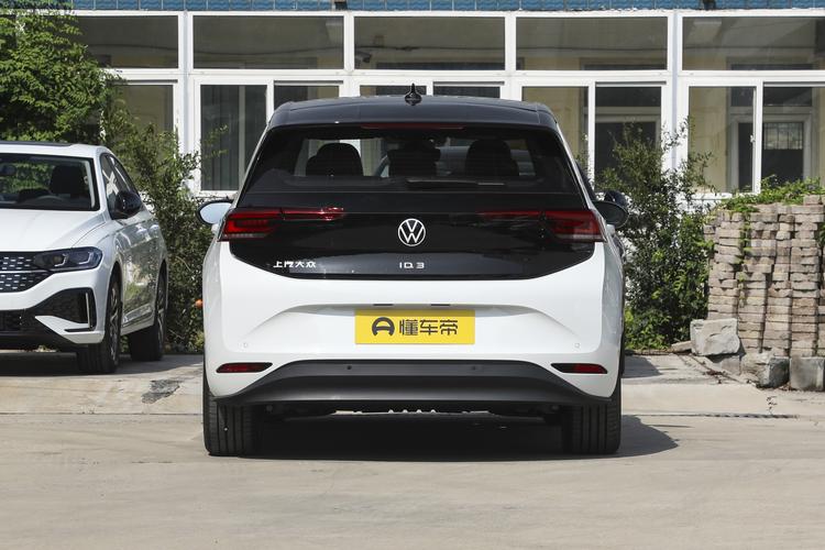 Volkswagen ID.3 - фото 6