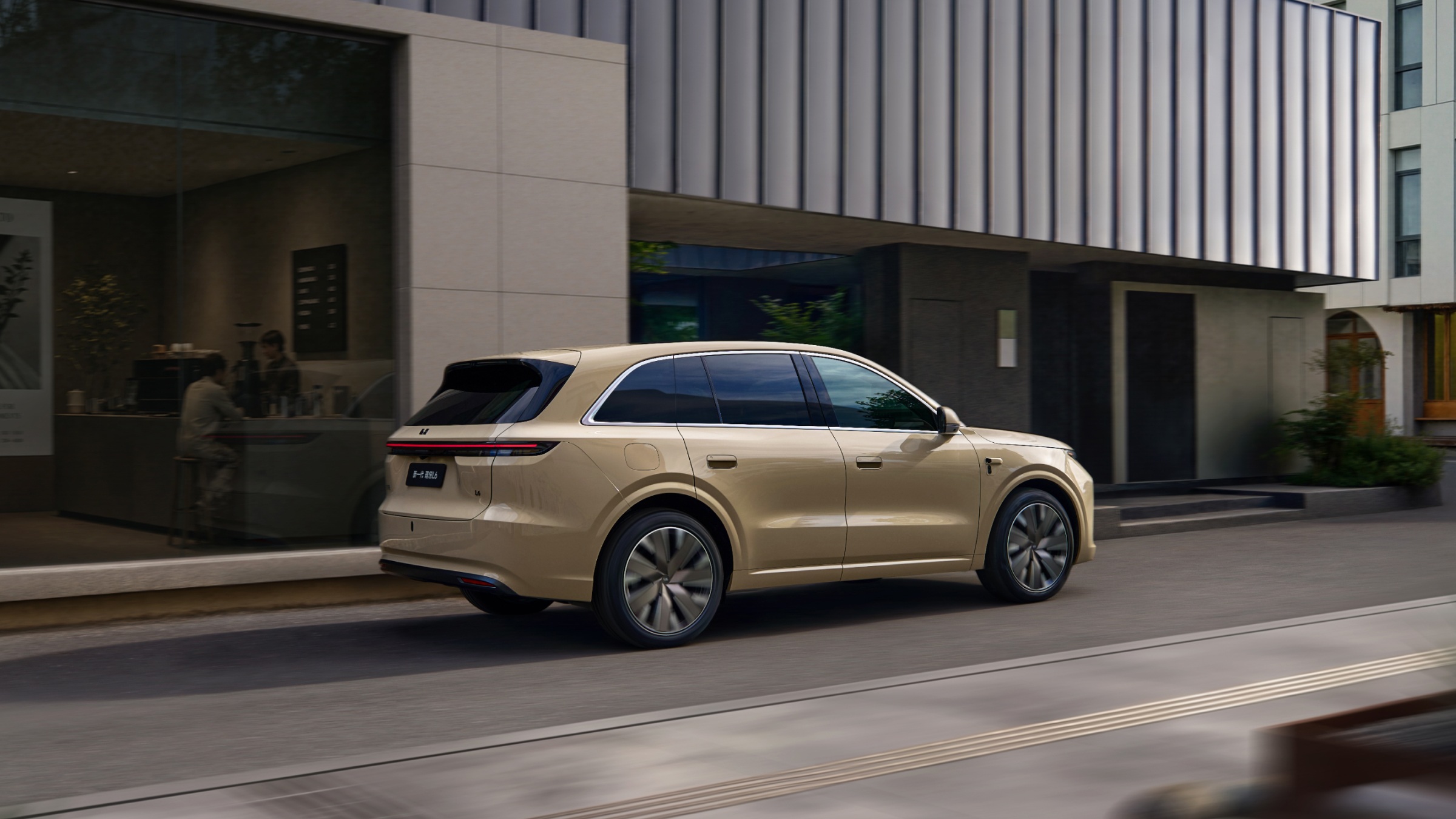 Li Auto L6 — повнопривідний гібридний SUV