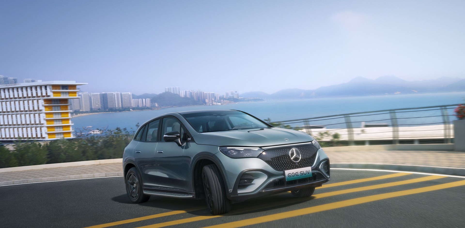 Mercedes-Benz EQE SUV — електричний SUV преміум-класу