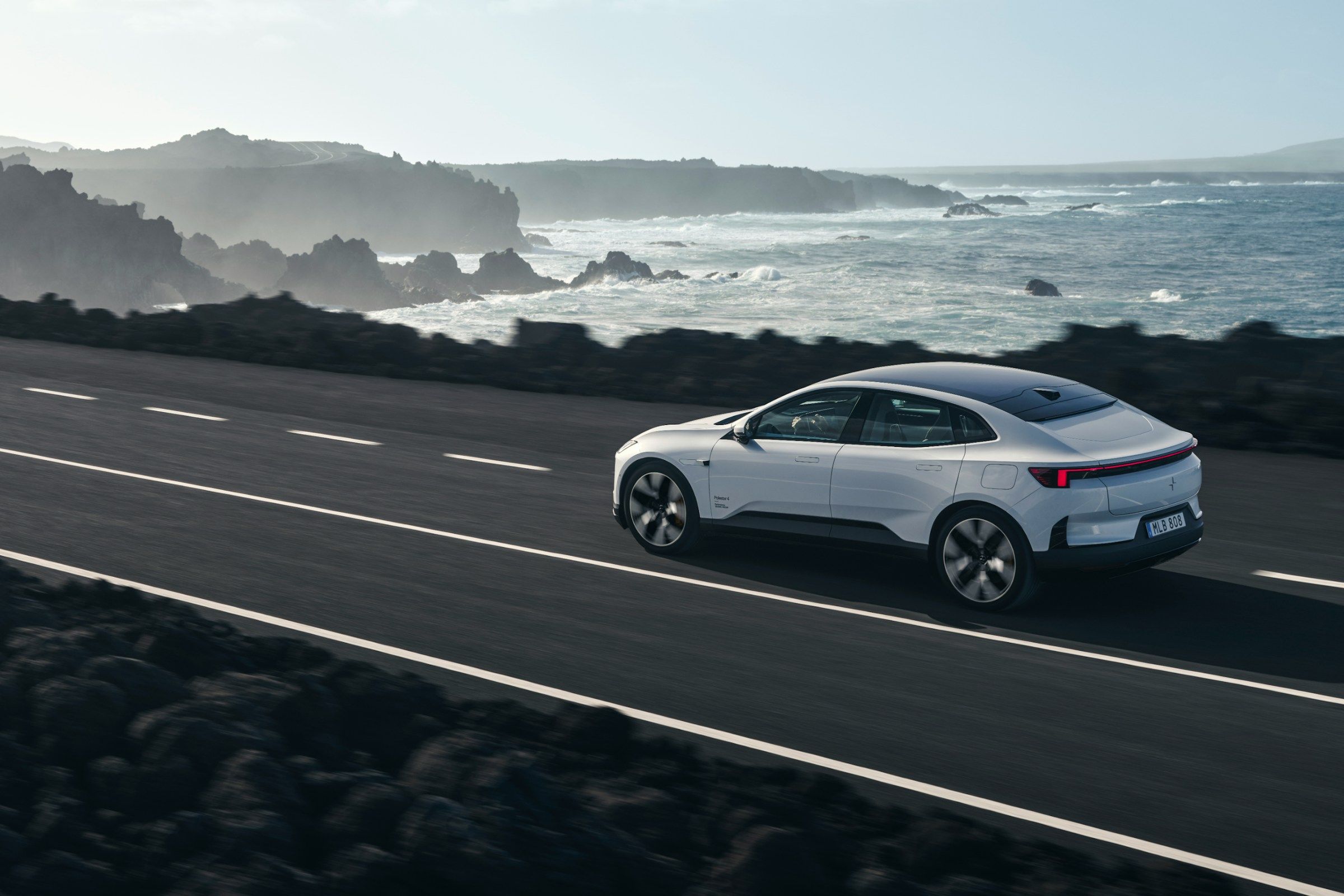 Polestar 4 — електричний SUV-купе