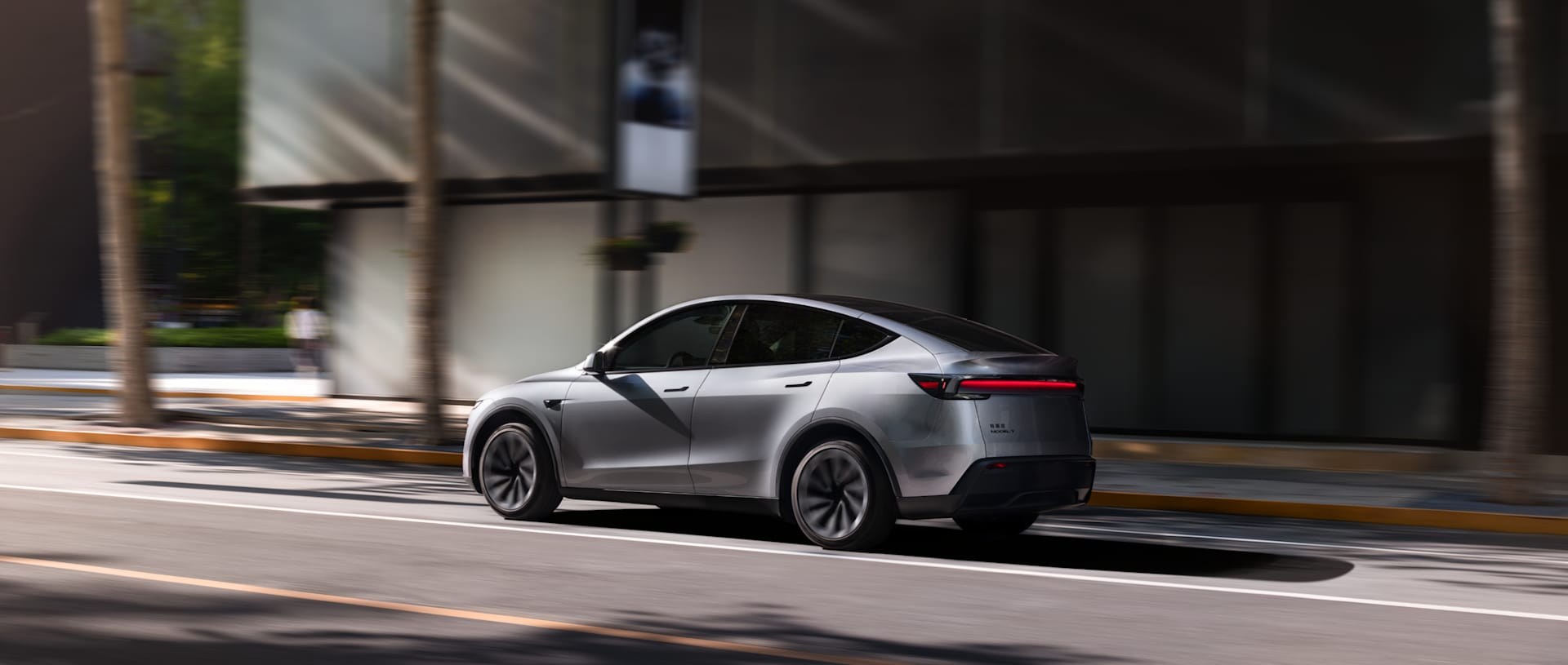 Купити Tesla Model Y в Україні з Energy Hub