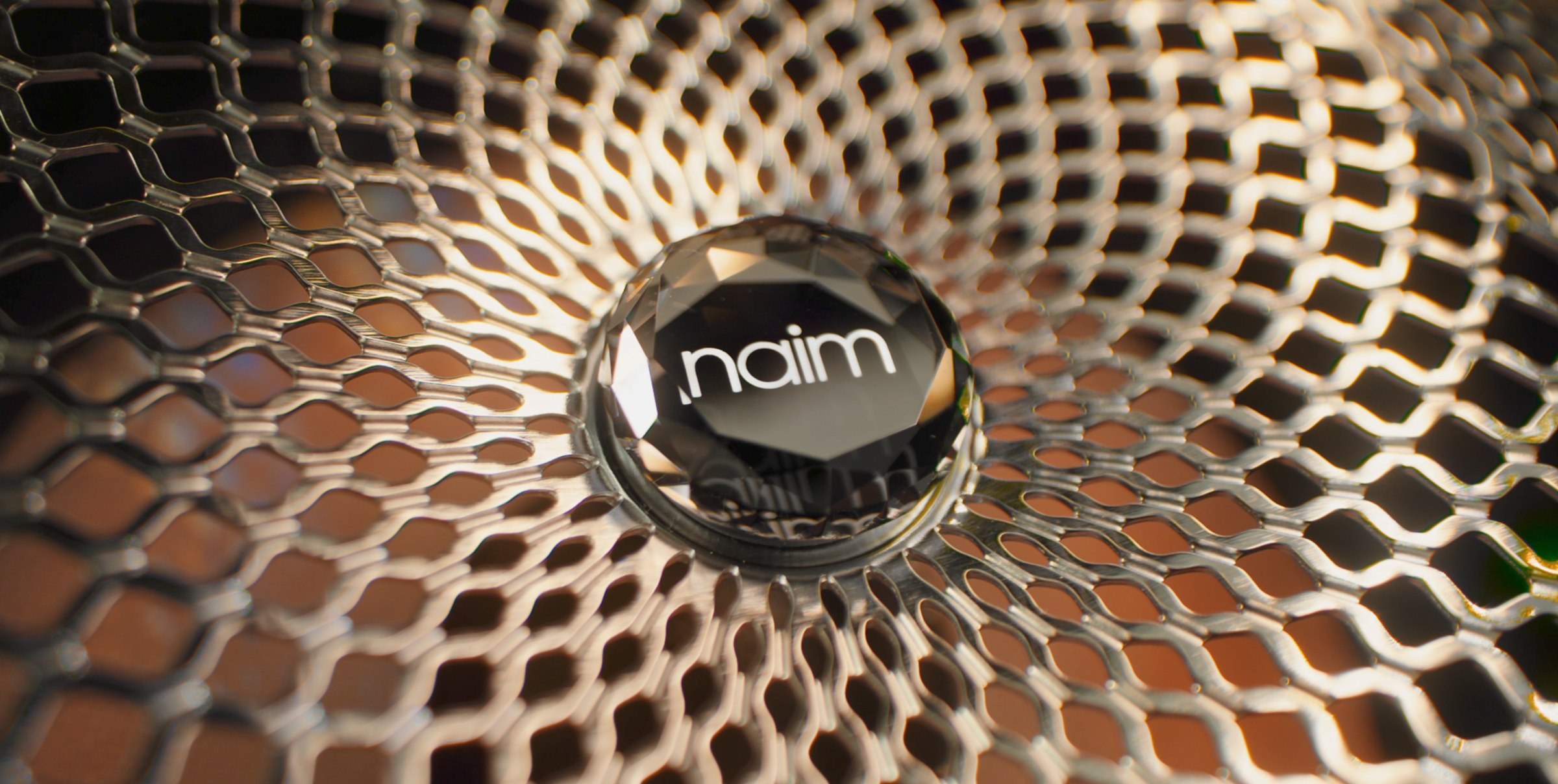 Аудіосистема Naim: 29 динаміків і 3868 Вт